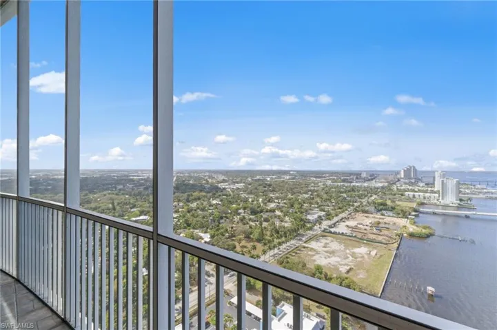 2743 1st St 2703, Fort Myers, Florida 33916