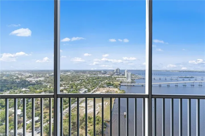 2743 1st St 2703, Fort Myers, Florida 33916