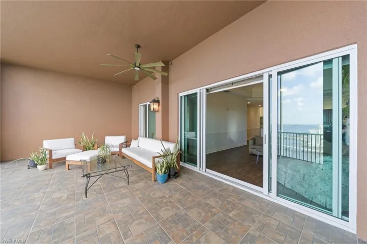 2743 1st St 2703, Fort Myers, Florida 33916