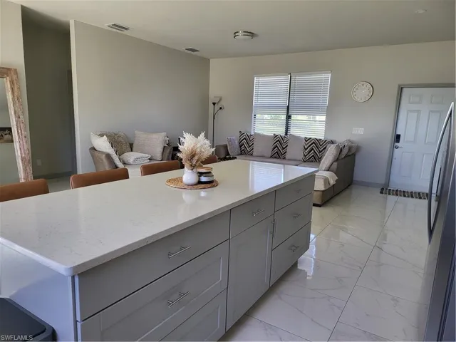 1424 Nw 10th Ave, Cape Coral Fl 33993