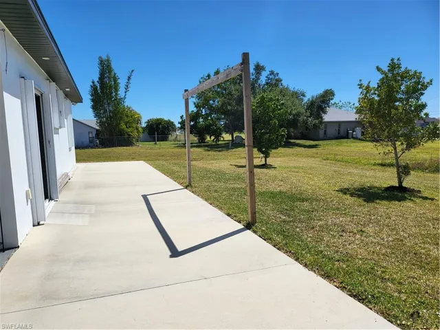 1424 Nw 10th Ave, Cape Coral Fl 33993