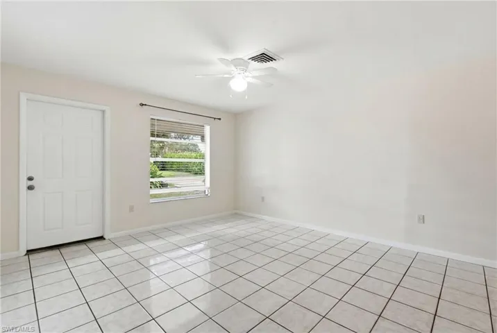 1195 Alhambra Cir, Naples, Florida 34103