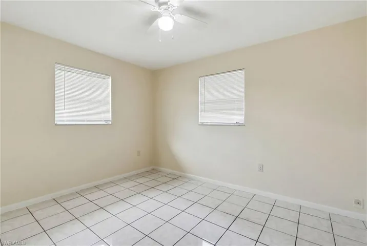 1195 Alhambra Cir, Naples, Florida 34103