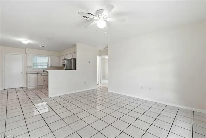1195 Alhambra Cir, Naples, Florida 34103