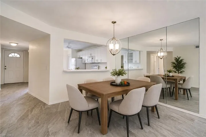 228 Belina Dr 5-605, Naples, Florida 34104