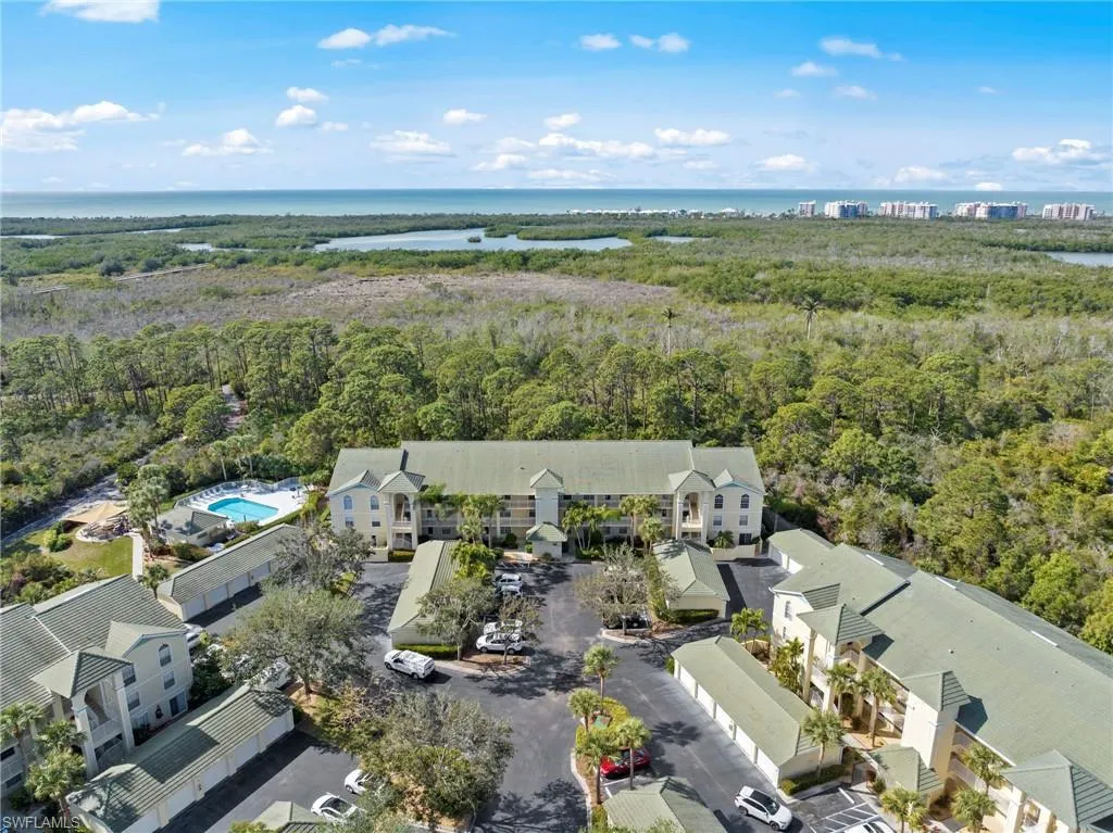 15495 Cedarwood LN, Naples, FL 34110,225063575