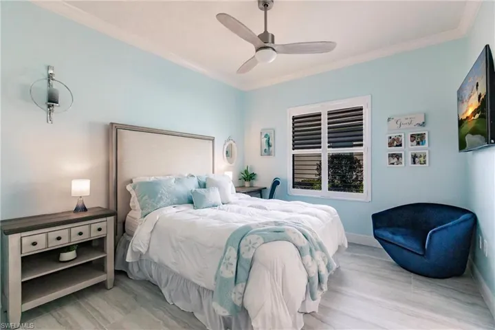 2nd guest suite with full bath