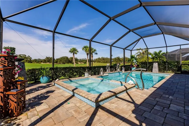 Pool with integrated spa