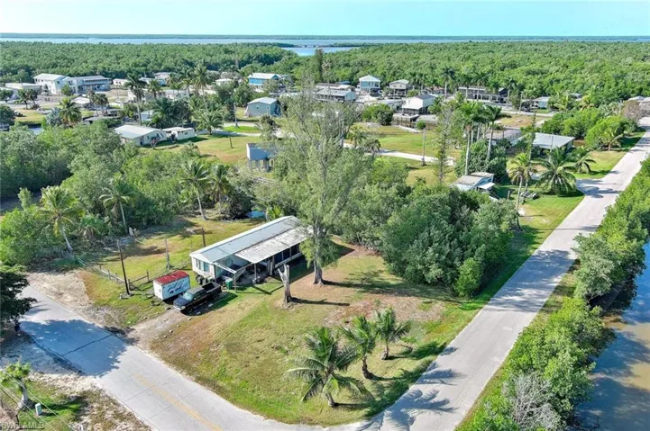 104  Egret  LN, Everglades City, FL 34139