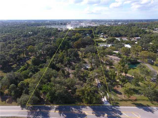 14630 Smokey Hollow Ln, North Fort Myers, Florida 33903