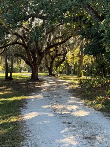 14630 Smokey Hollow Ln, North Fort Myers, Florida 33903