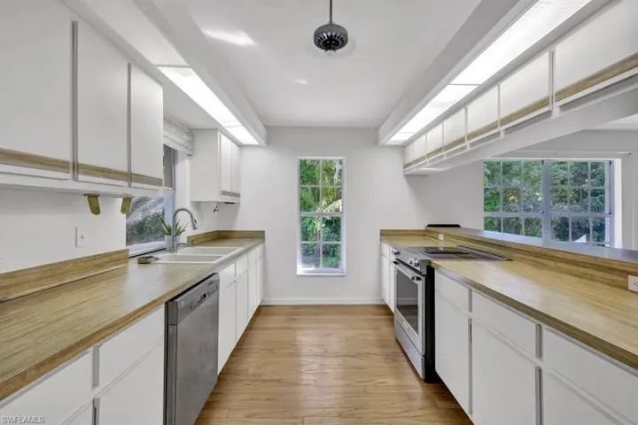 14630 Smokey Hollow Ln, North Fort Myers, Florida 33903