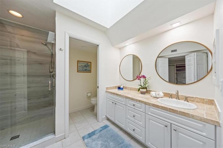 Primary bath