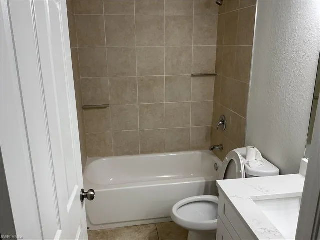 3018 41st St Sw, Lehigh Acres, Florida 33976
