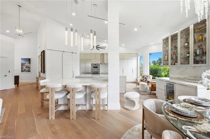 231 Colonade Cir 2203, Naples, Florida 34103