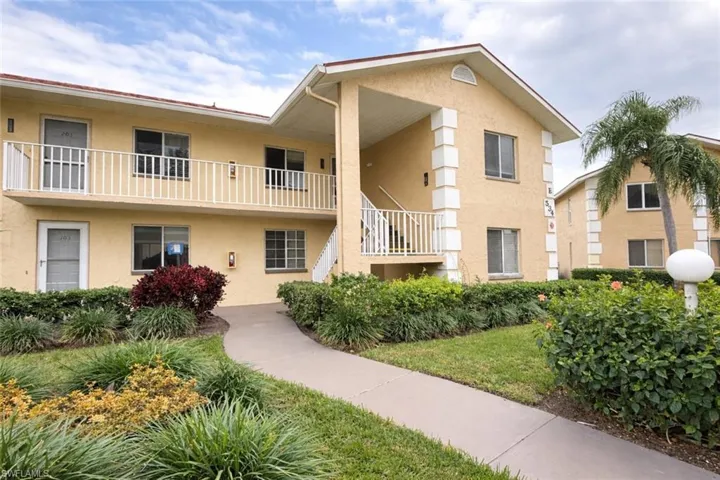 View of apartment building / complex