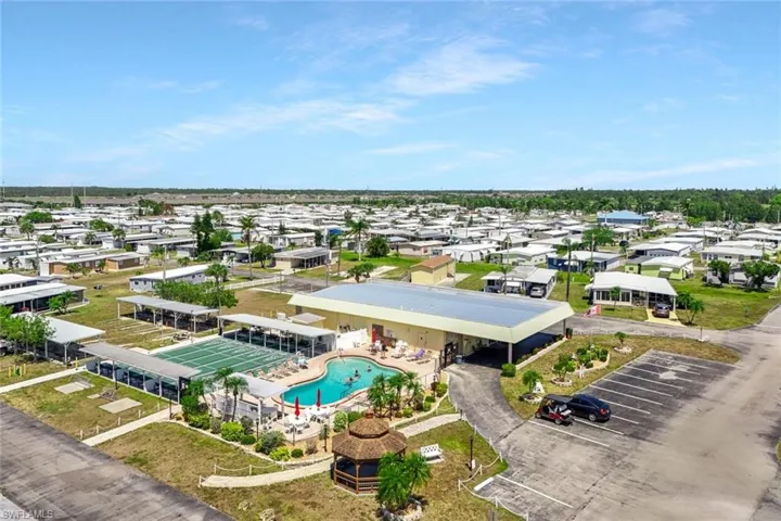 Birds eye view of property