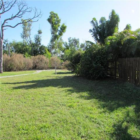 8628 Yukon CT, ST. JAMES CITY FL 33956
