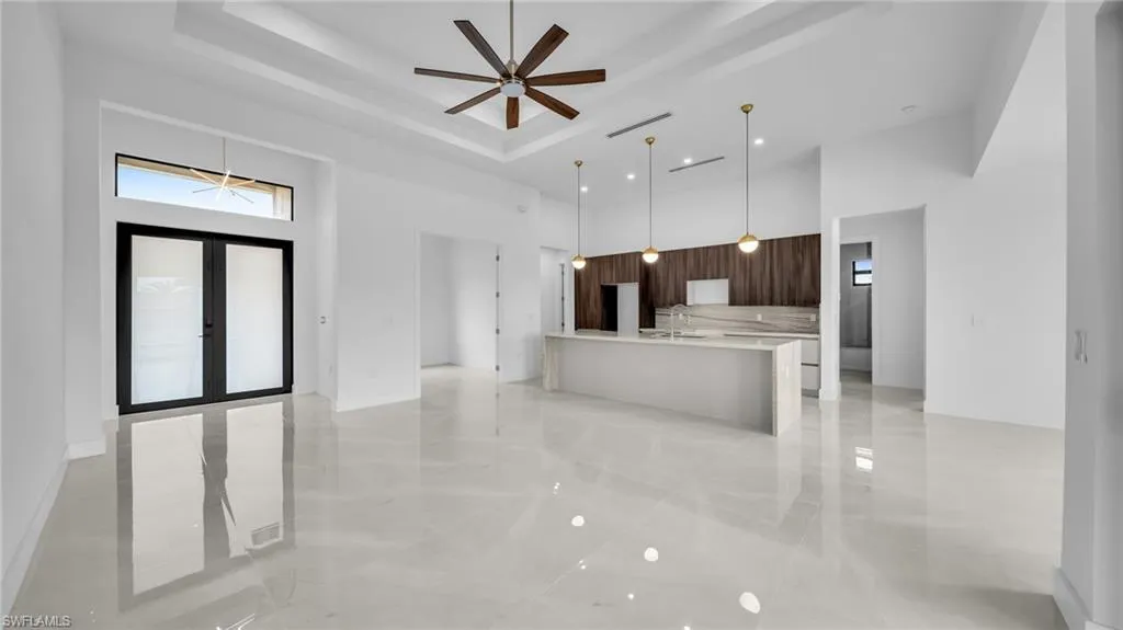 1717 2nd ST, Cape Coral, FL 33993,2025000121