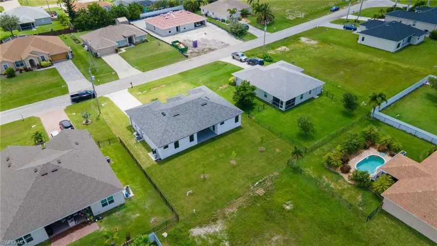 Birds eye view of property