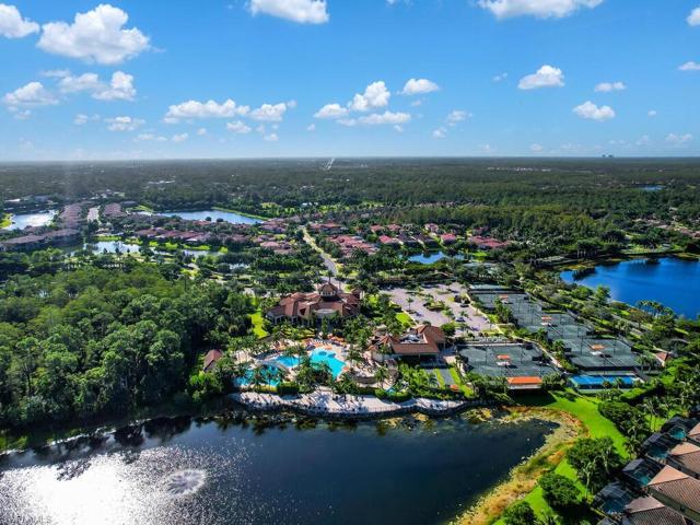 9832  Venezia  CIR, Naples, FL 34113