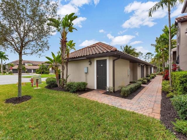 9832  Venezia  CIR, Naples, FL 34113