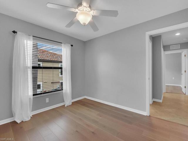 9832  Venezia  CIR, Naples, FL 34113