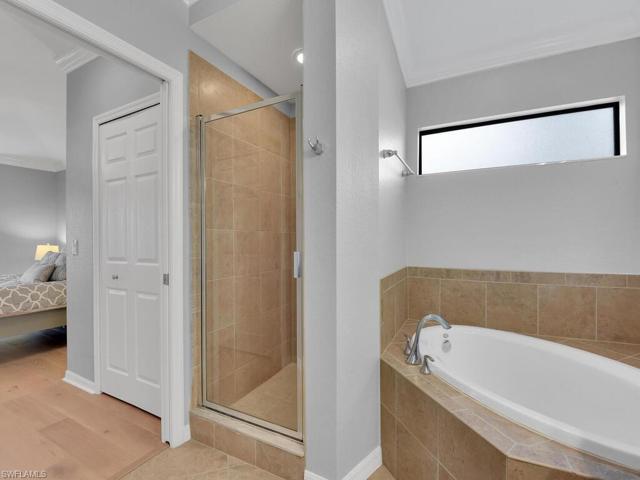 9832  Venezia  CIR, Naples, FL 34113
