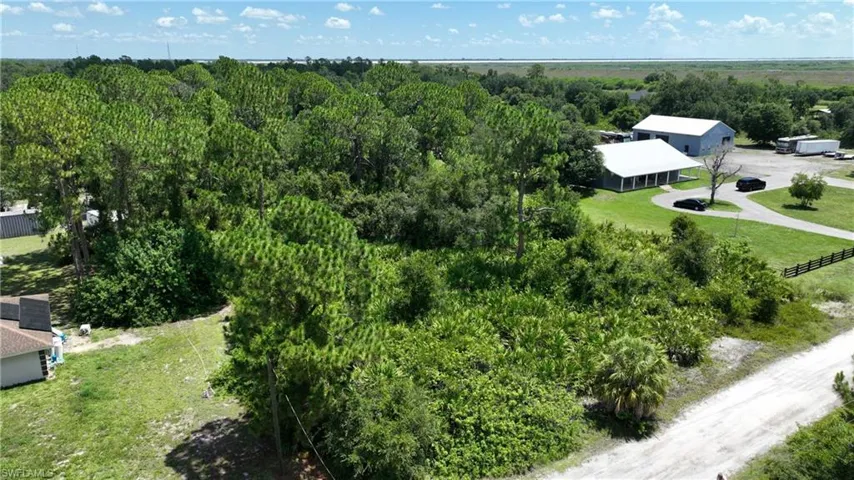 7654 20th Pl, Labelle, Florida 33935