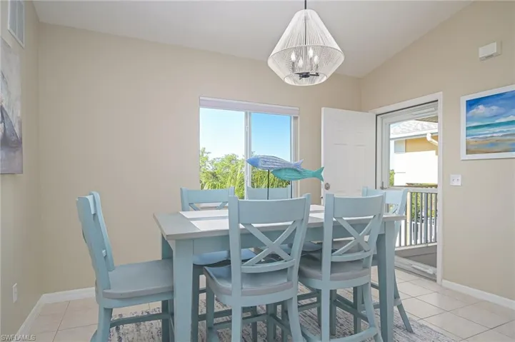 Breakfast Room