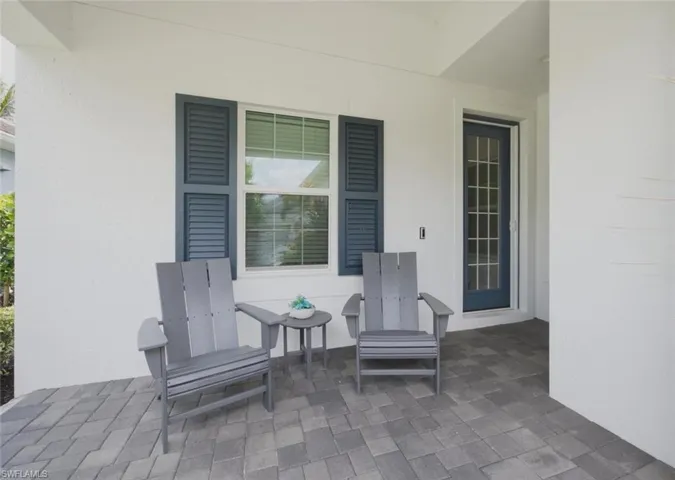 2278 Marquesa Cir, Naples, Florida 34112