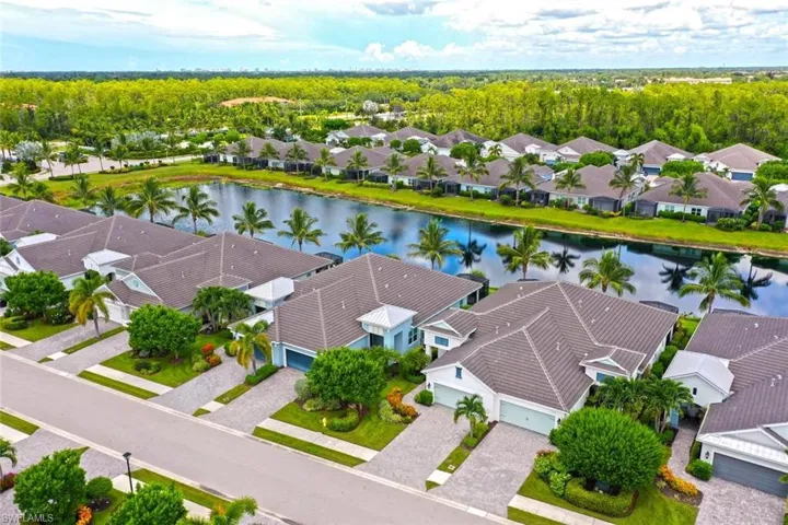 2278 Marquesa Cir, Naples, Florida 34112