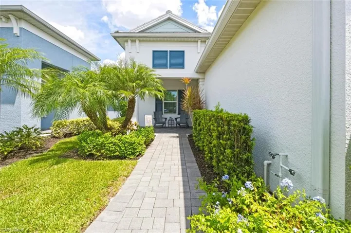 2278 Marquesa Cir, Naples, Florida 34112