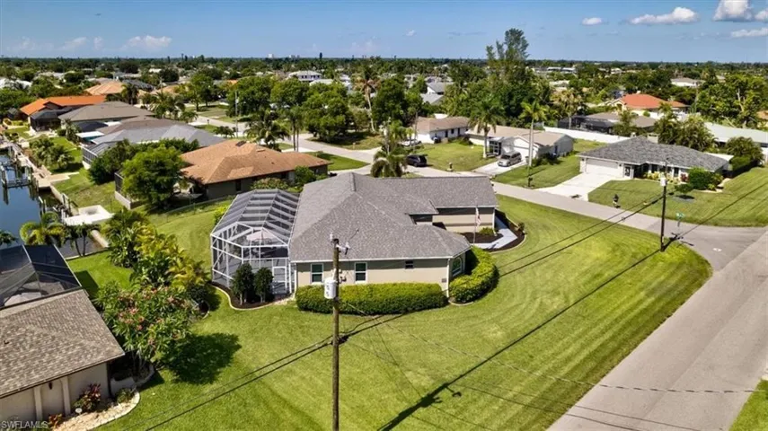 420 Se 32nd St, Cape Coral, Florida 33904