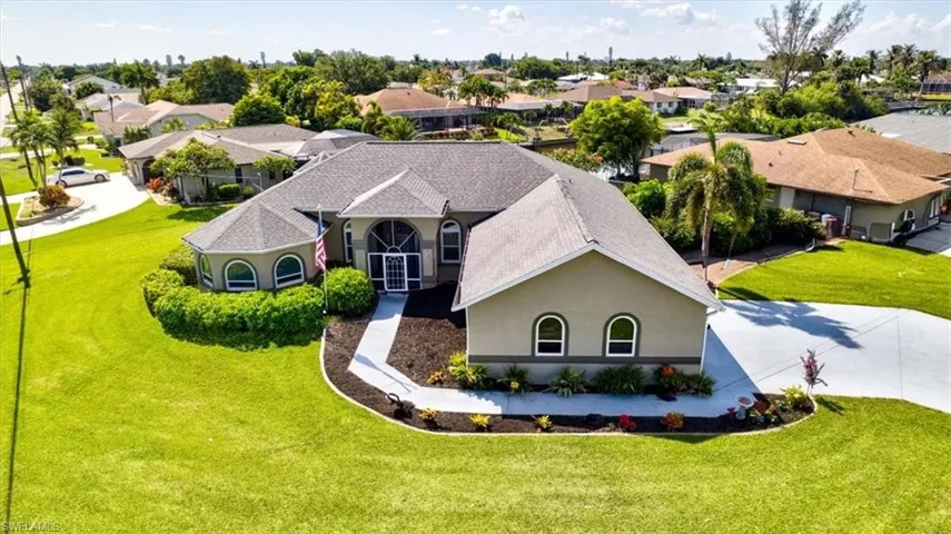 420 Se 32nd St, Cape Coral, Florida 33904