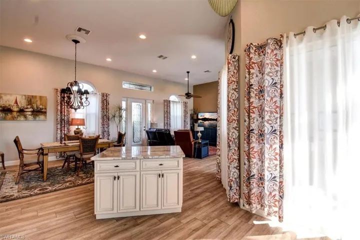 420 Se 32nd St, Cape Coral, Florida 33904