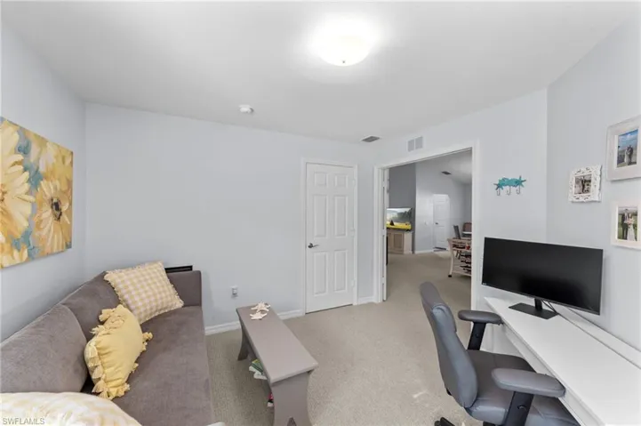 3rd bedroom/flex for den/media room