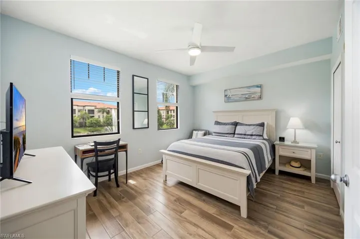 WOOD LOOK PORCELIAN TILING