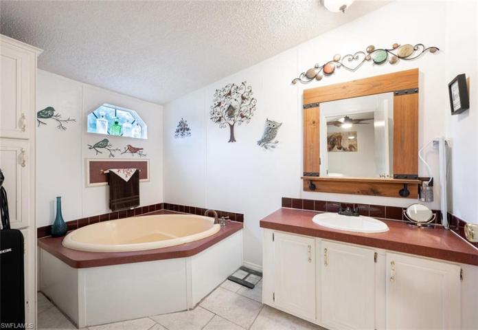 Owners Bath