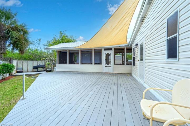 Spacious Deck