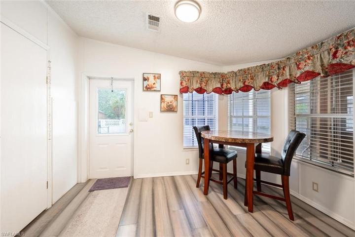 Breakfast Nook
