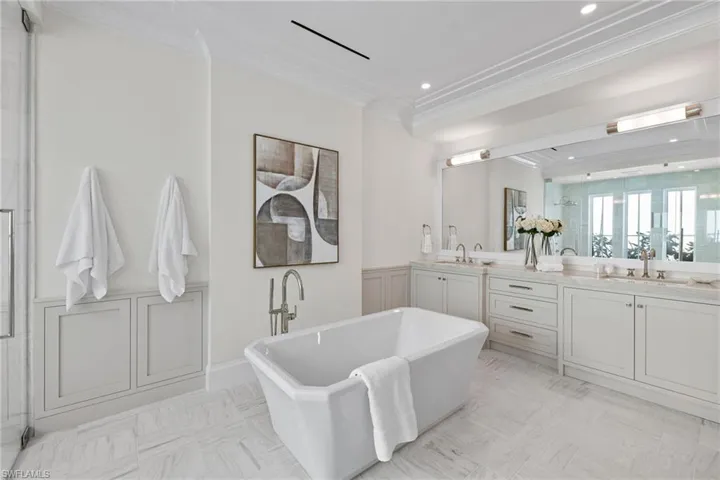 Primary bath