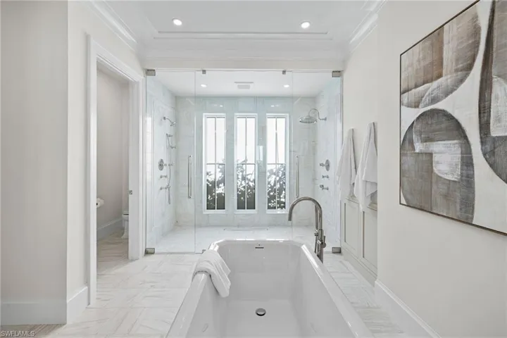 Primary bath
