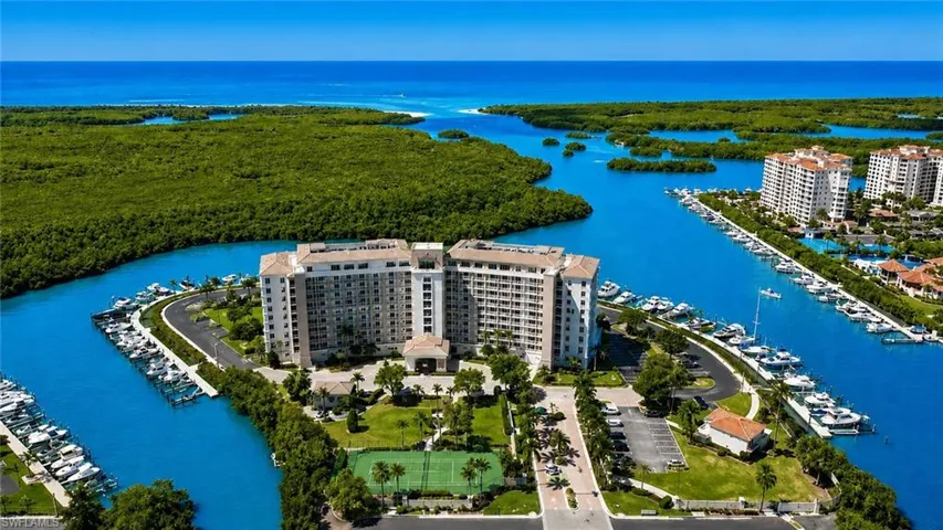 13105 Vanderbilt Dr 502, Naples, Florida 34110