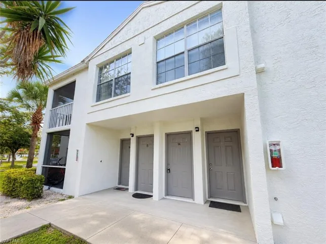 161 Santa Clara Dr 14, Naples, Florida 34104