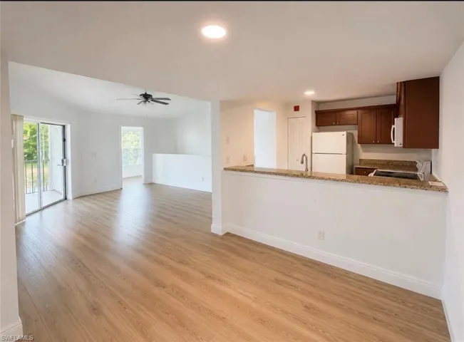 161 Santa Clara Dr 14, Naples, Florida 34104