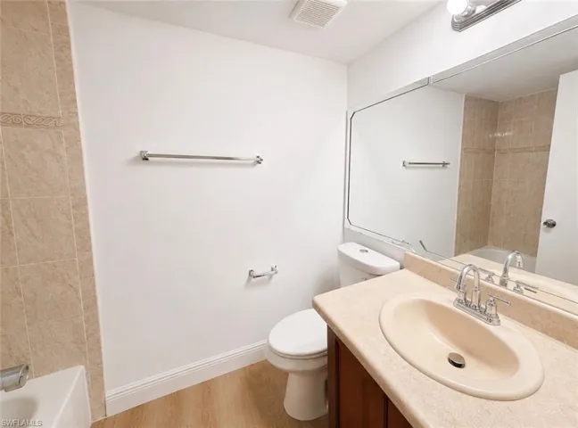 161 Santa Clara Dr 14, Naples, Florida 34104