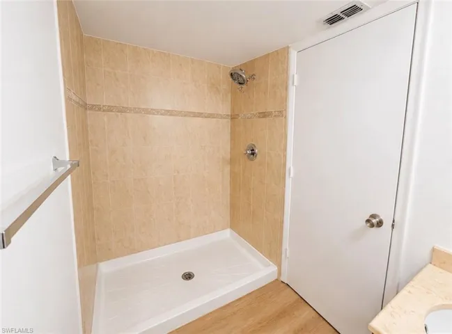 161 Santa Clara Dr 14, Naples, Florida 34104