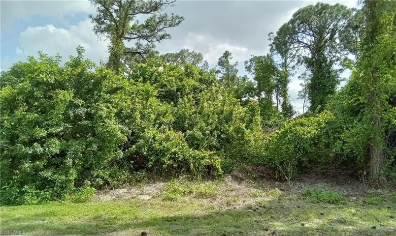 5105 6th St W, Lehigh Acres Fl 33971