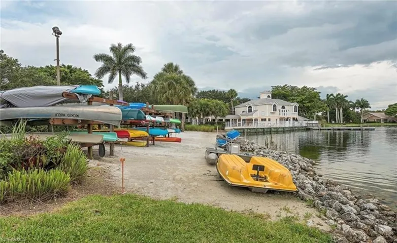 2560 Citrus Lake Dr # V201, Naples Fl 34109